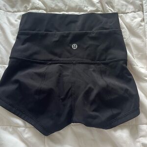 Lululemon align shorts (super short ) 2.5 in